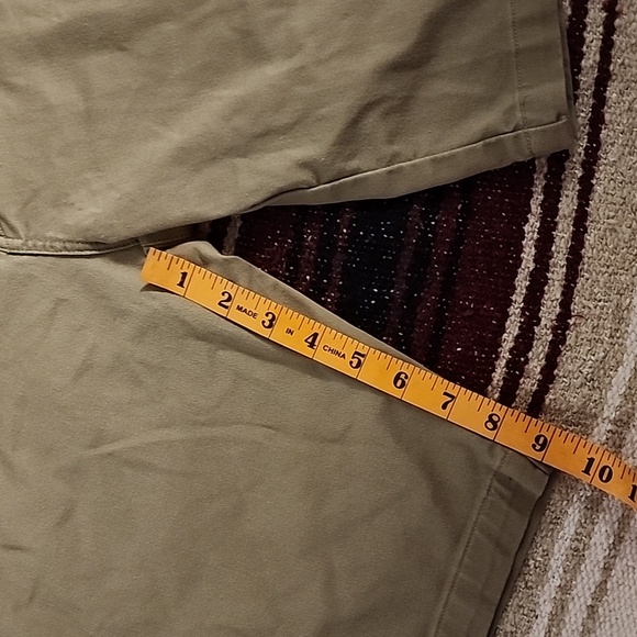 🔴 🔚🔜 SALE Volcom Khaki Shorts. - Picture 5 of 9